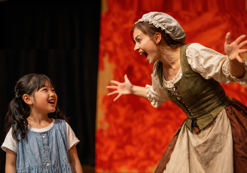 役者と生徒のインタラクション